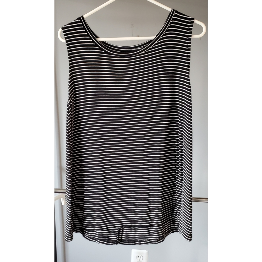 Old Navy tank top